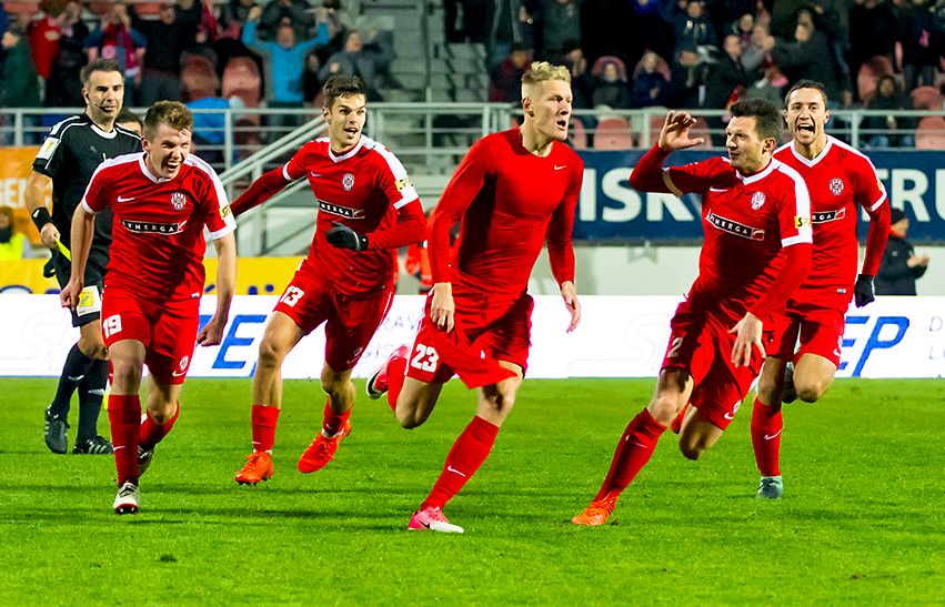 Zbrojovka v deseti dokázala porazit Teplice, výhru vystřelil střídající Škoda!