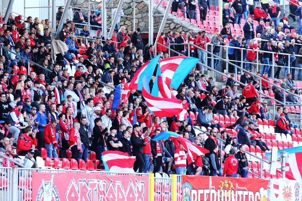 Zbrojovka pořádá sbírku oblečení pro charitativní účely