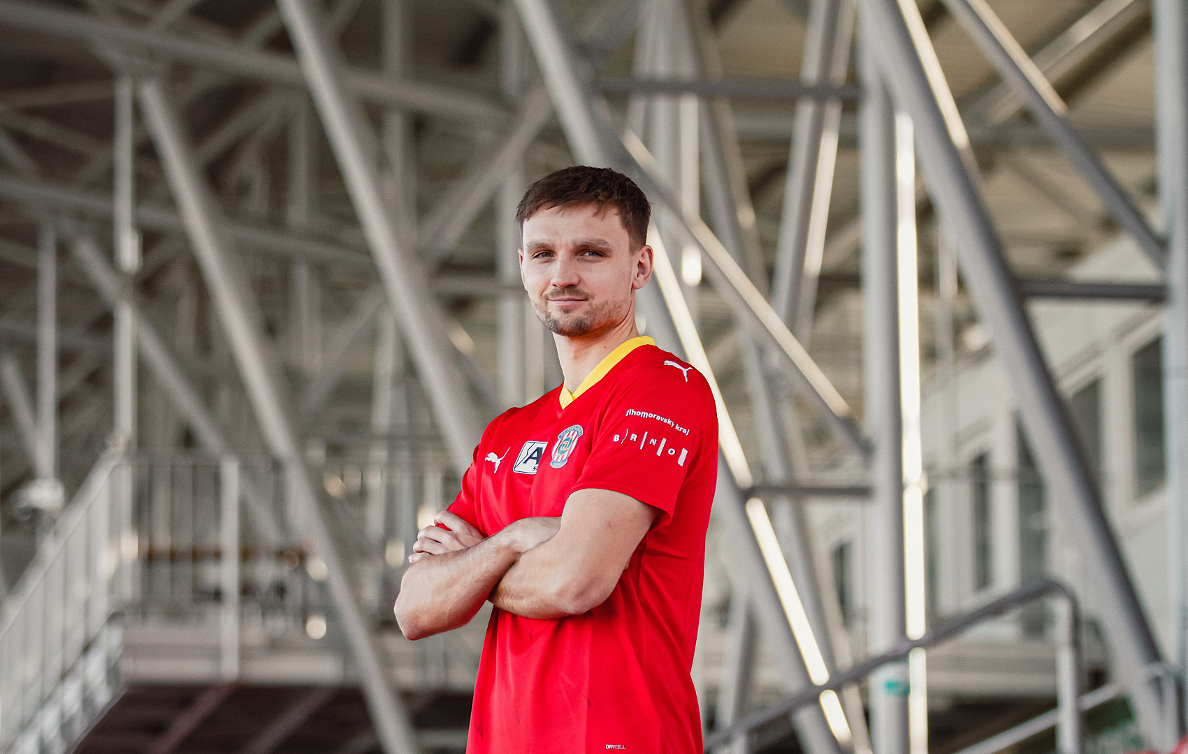 Posilujeme zadní řady, přichází Tomáš Břečka