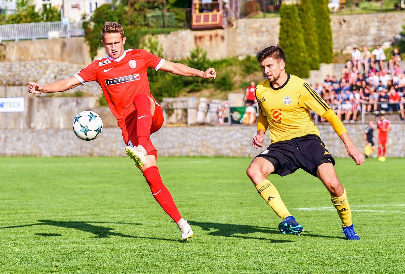 Rekordní návštěva v Rosicích viděla postup Zbrojovky