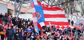 Zbrojovka pořádá sbírku oblečení pro charitativní účely