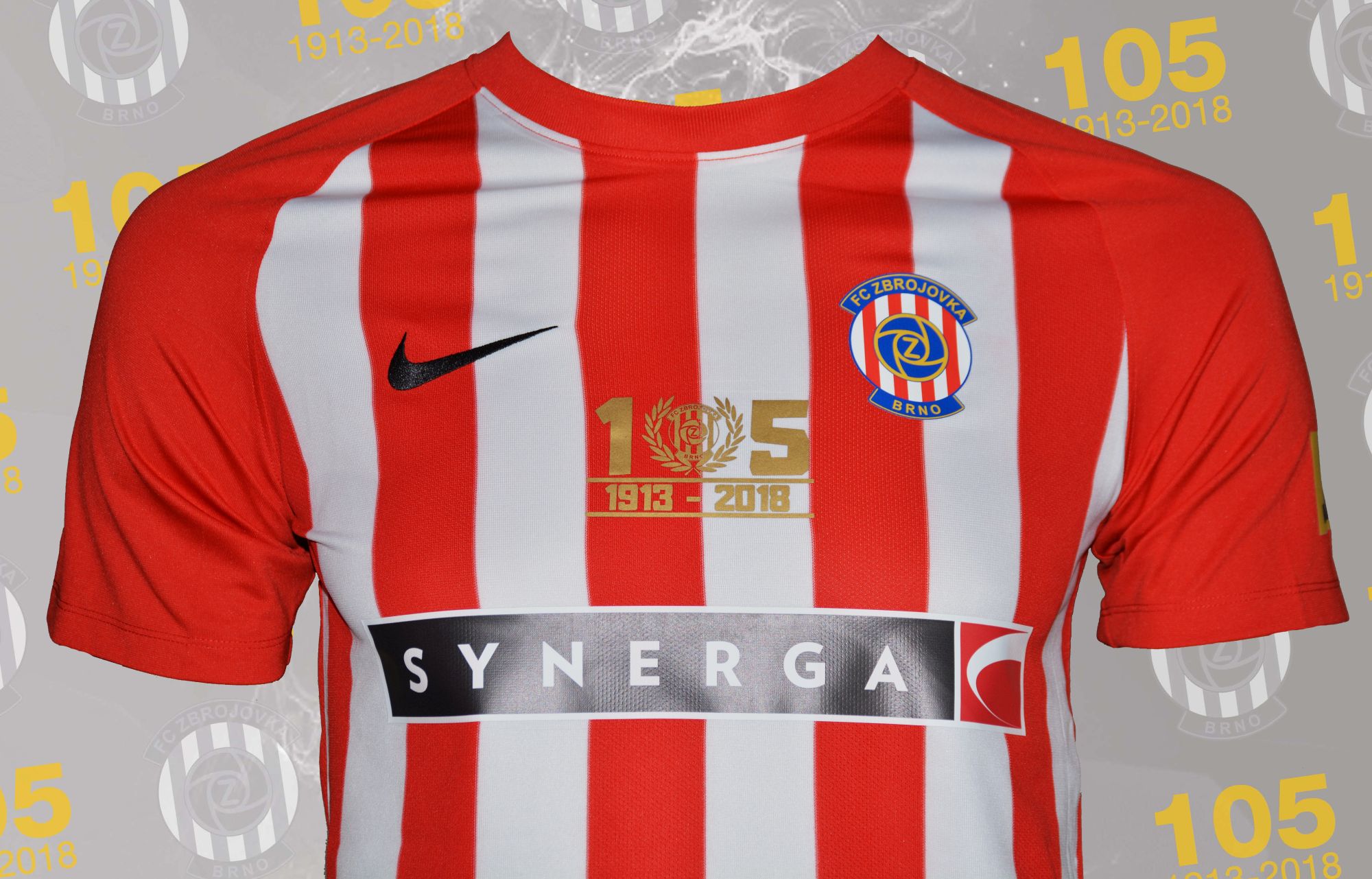 Získejte originální retrodres s podpisem - aukce končí již dnes!