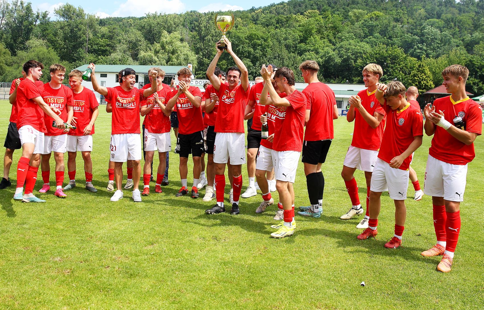 Béčko zdolalo Polnou 4:3 a oslavilo postup do MSFL