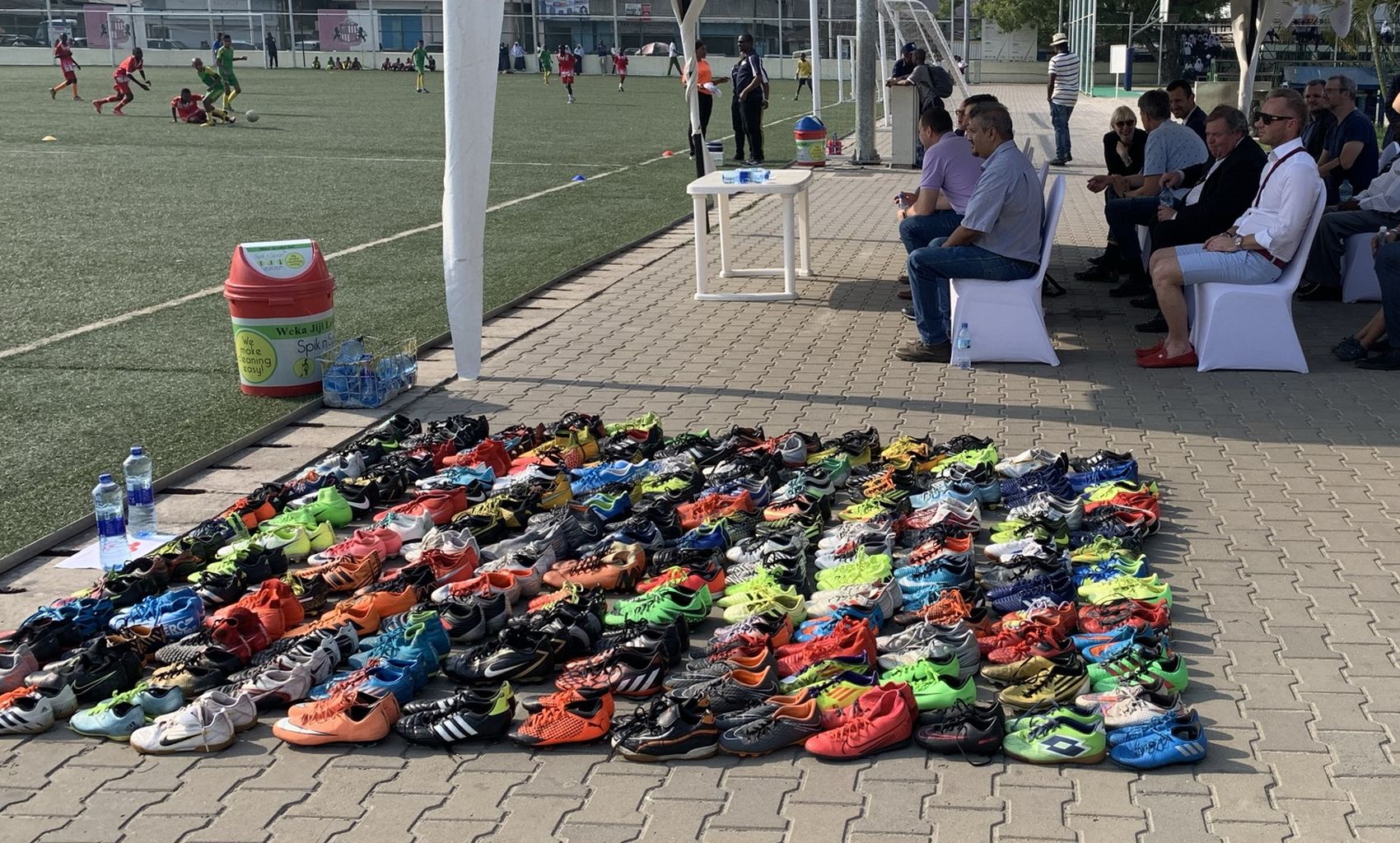 Nadační fond Mladý Zbrojovák podpořil mladé fotbalisty v Tanzanii