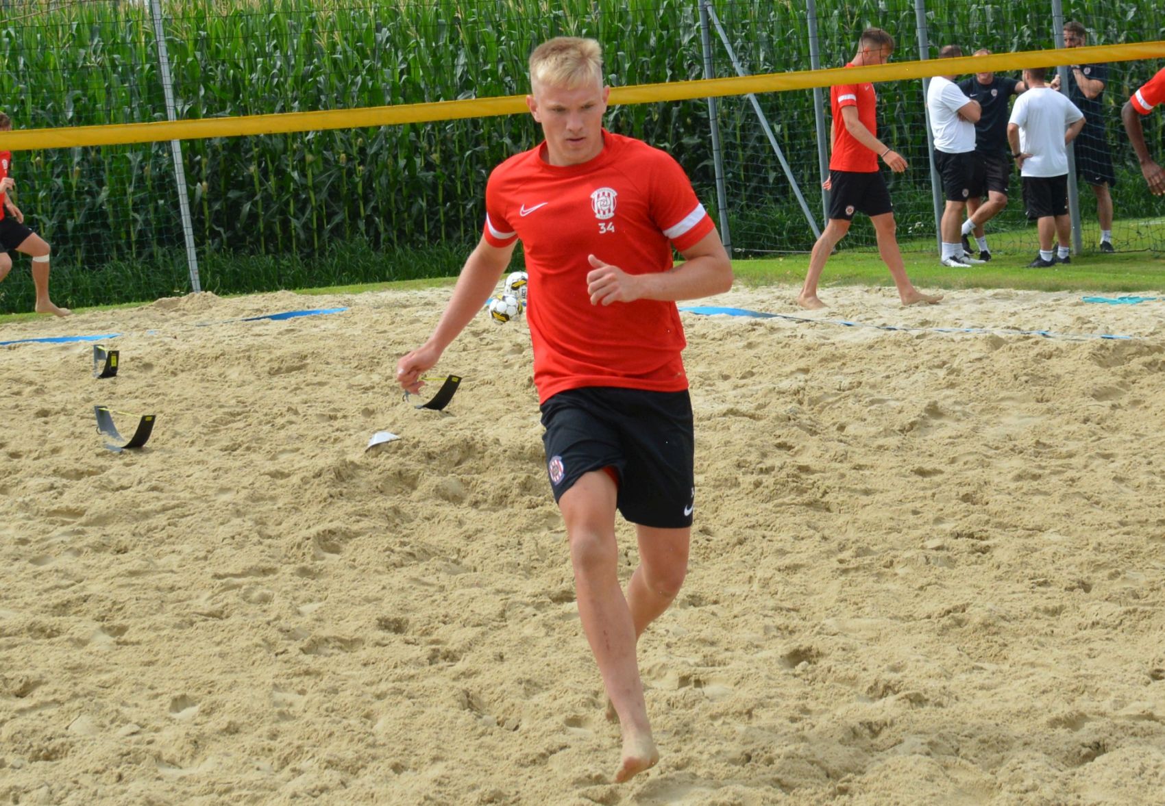 VIDEO: Snažím se klukům pomáhat, usmívá se tlumočník Kohoutek