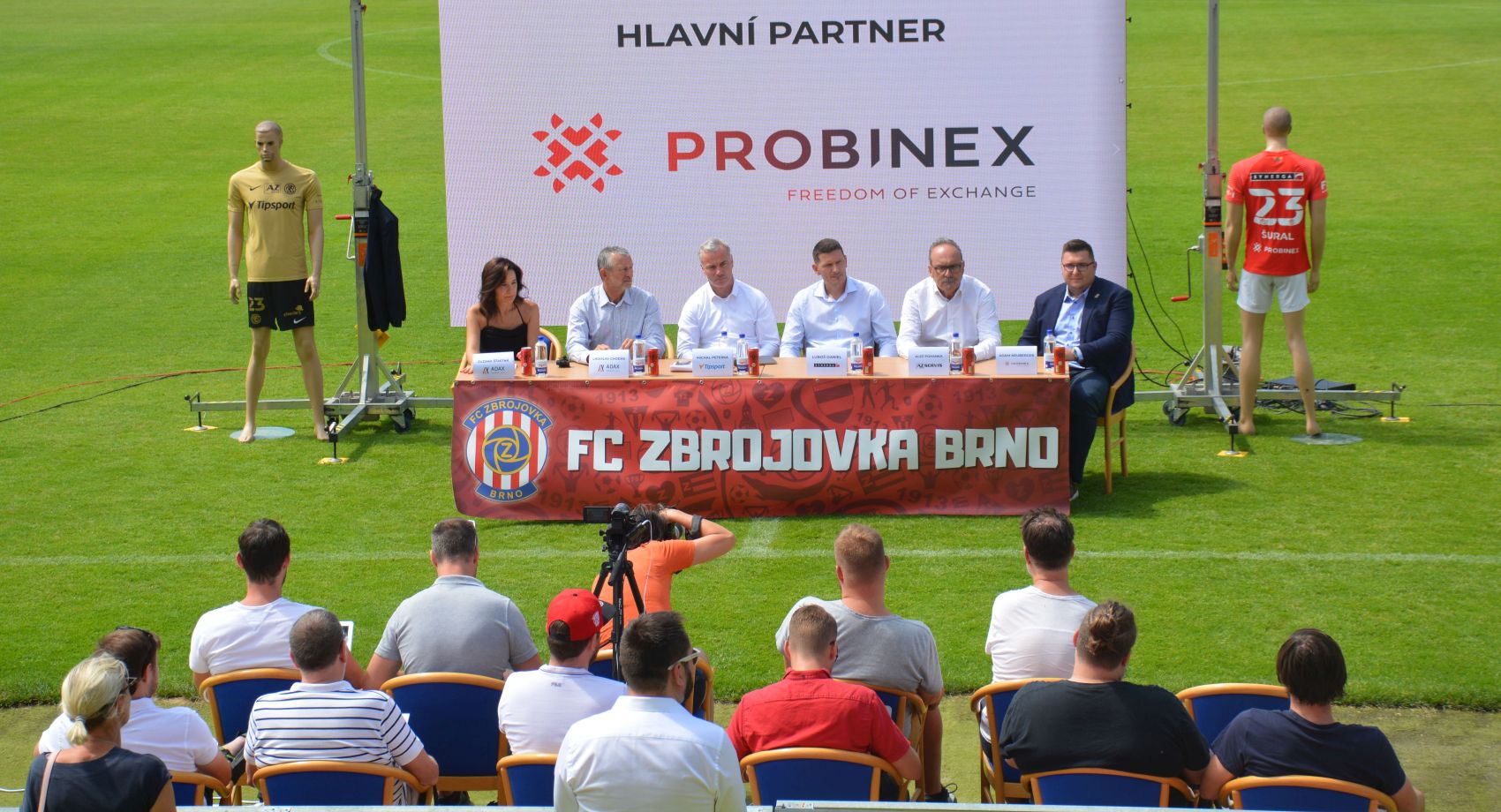 VIDEO: Předsezónní tisková konference - prezentace partnerů
