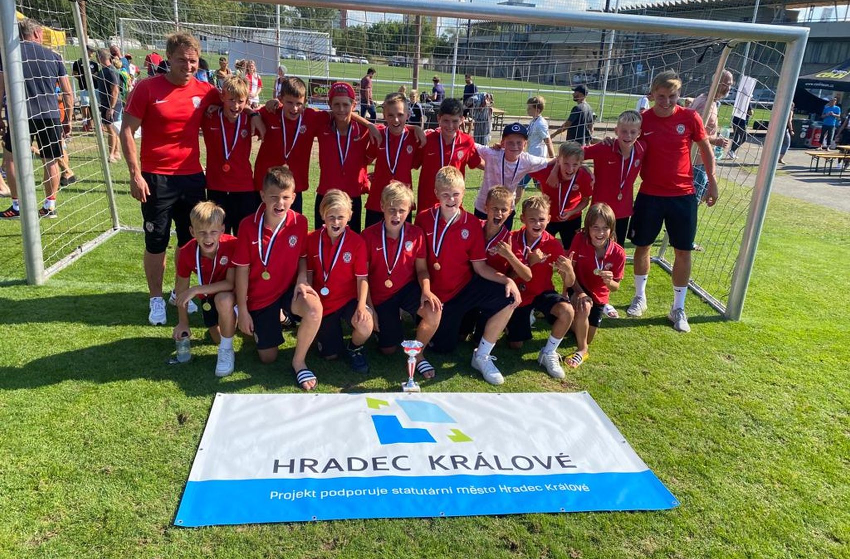 U12: Druh msto na turnaji v Hradci Krlov