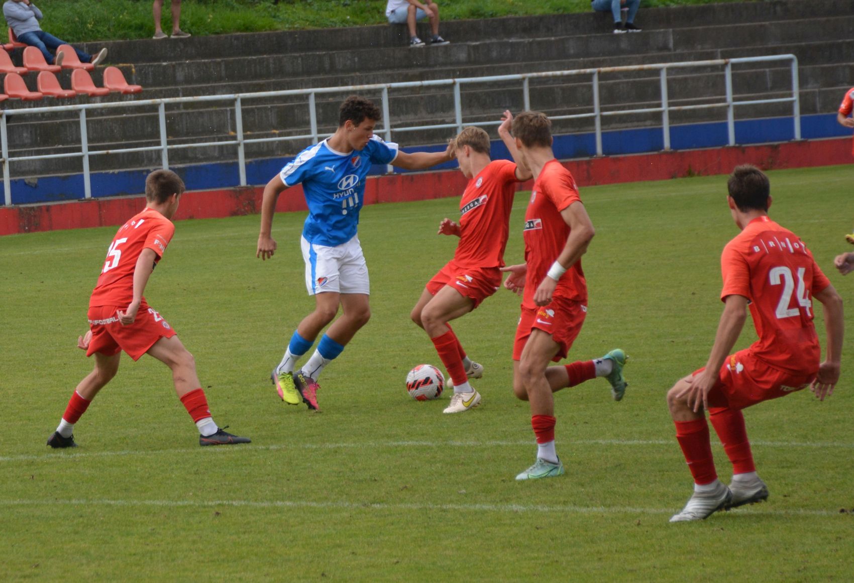 U17: Zbrojovka porazila Bank!