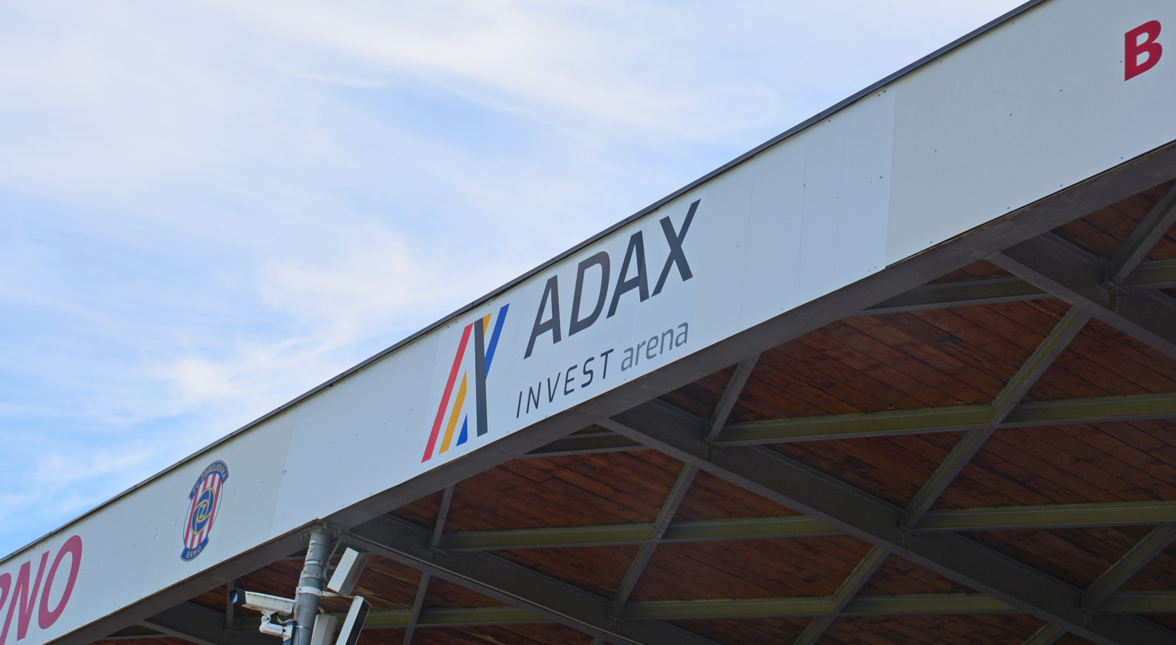 Do nové sezóny s novým názvem stadionu – ADAX INVEST Arena