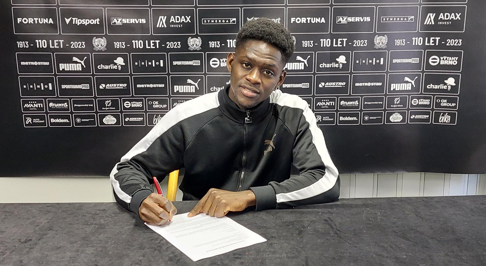 PODPIS: Foster Gyamfi už je hráčem Zbrojovky