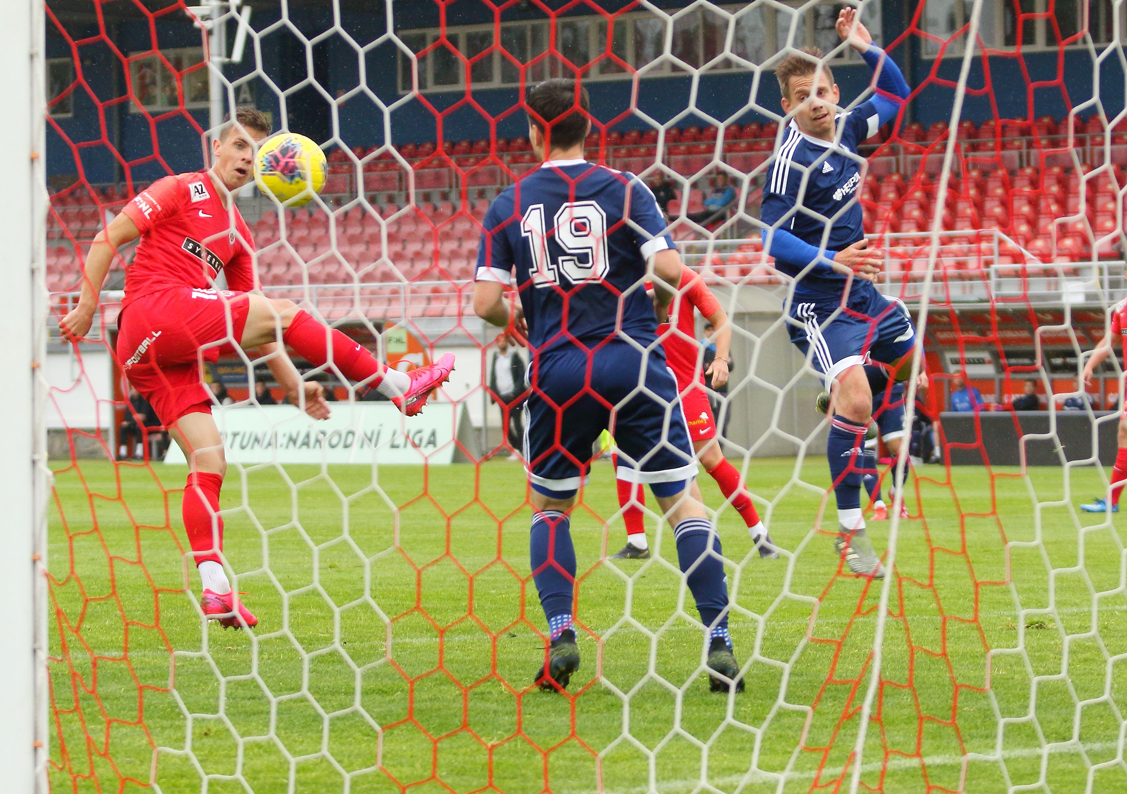 VIDEO: V prvním utkání po pauze porazila Zbrojovka Uničov 6:0