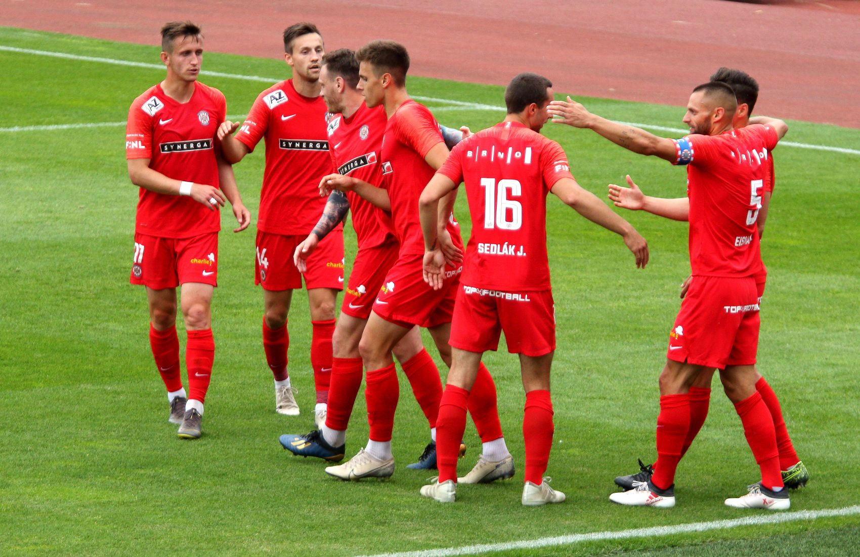 Zbrojovka v oslabení vydřela výhru ve Vítkovicích, rozhodl Fousek!