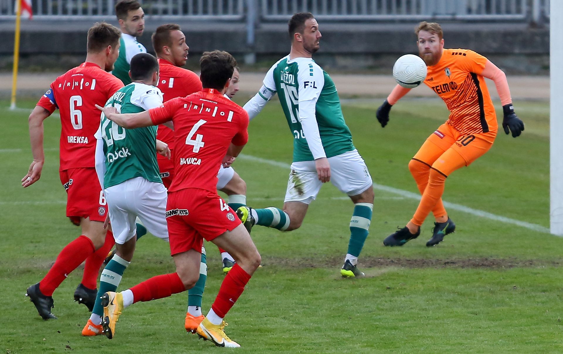 Gól přišel pozdě, Zbrojovka podlehla Jablonci 1:2